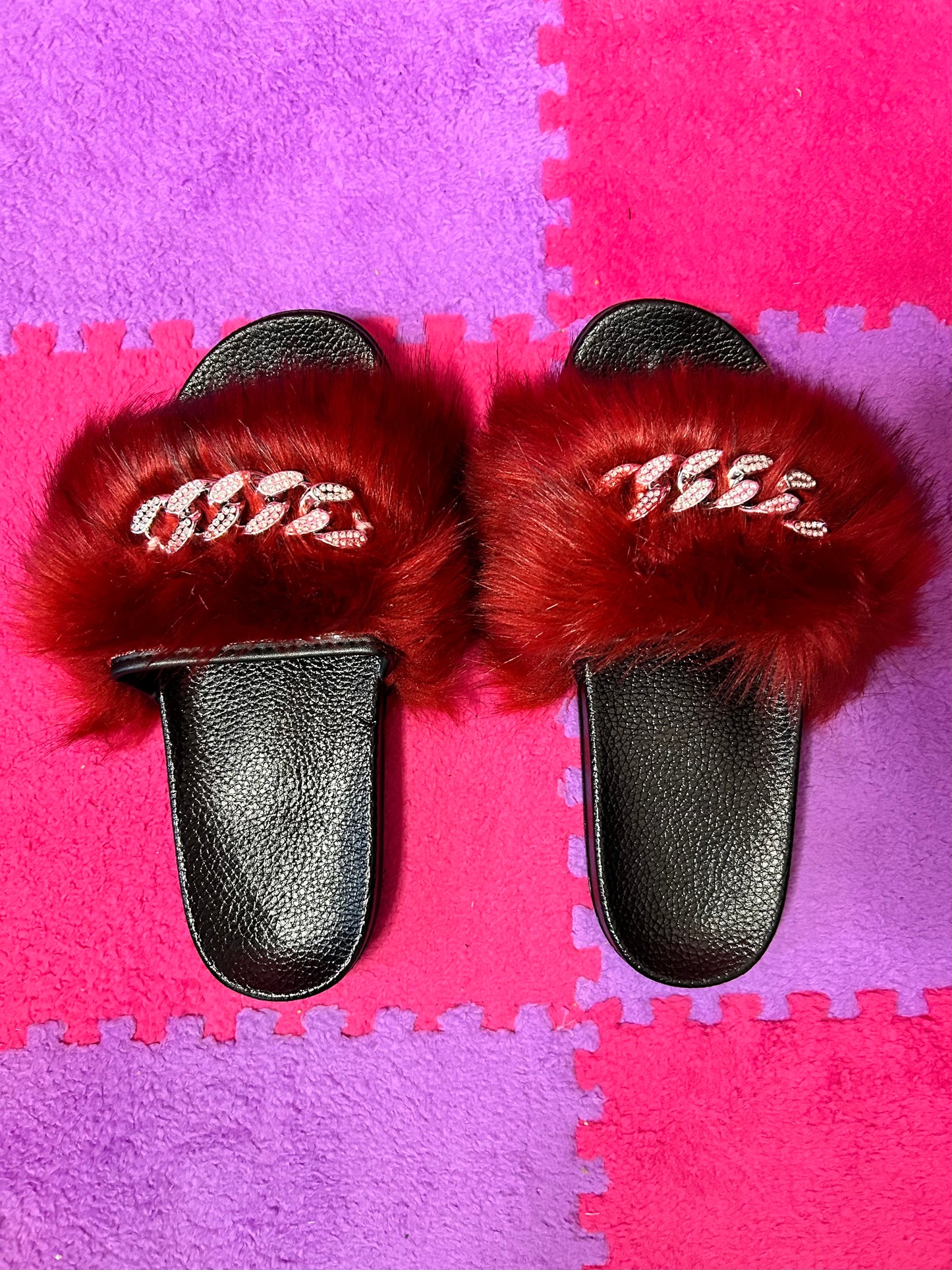 Fur Slides w/silver chain